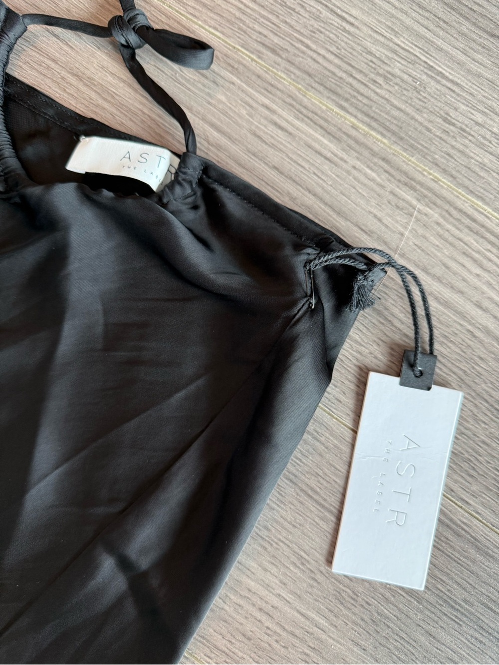 Astr the label midi dress - Picture 4 of 5